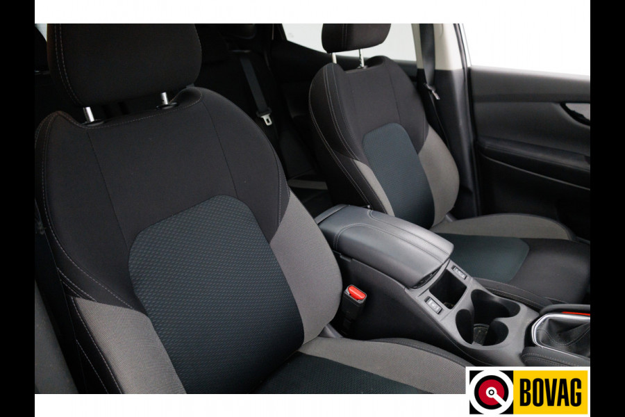 Nissan QASHQAI 1.3 DIG-T Design Edition 141 PK | Panoramadak | Trekhaak | All season banden | Stoelverwarming Navigatie, Cruise, 360 Camera