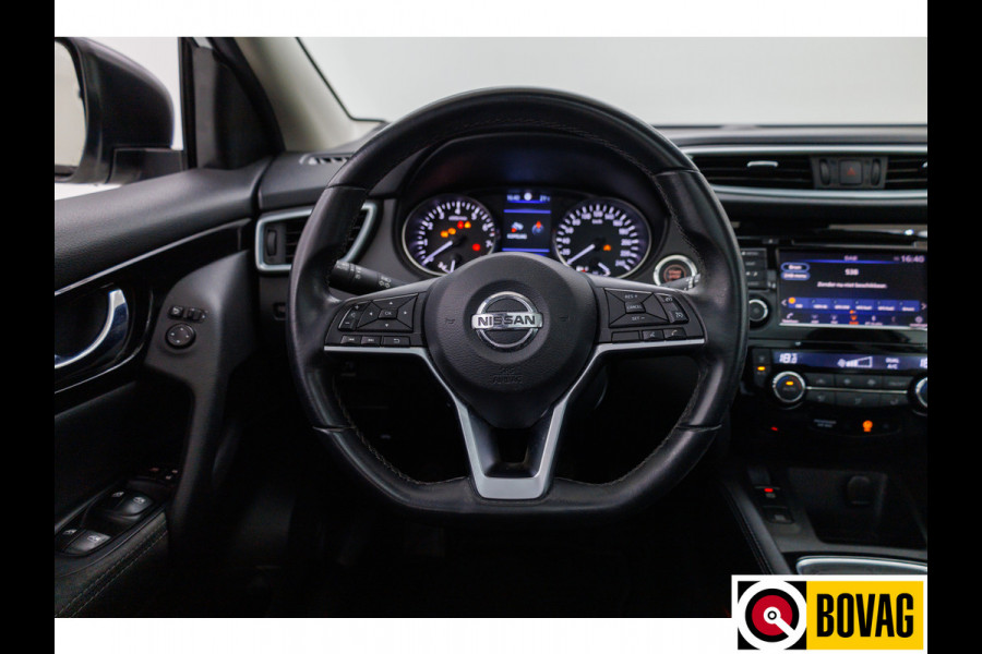 Nissan QASHQAI 1.3 DIG-T Design Edition 141 PK | Panoramadak | Trekhaak | All season banden | Stoelverwarming Navigatie, Cruise, 360 Camera