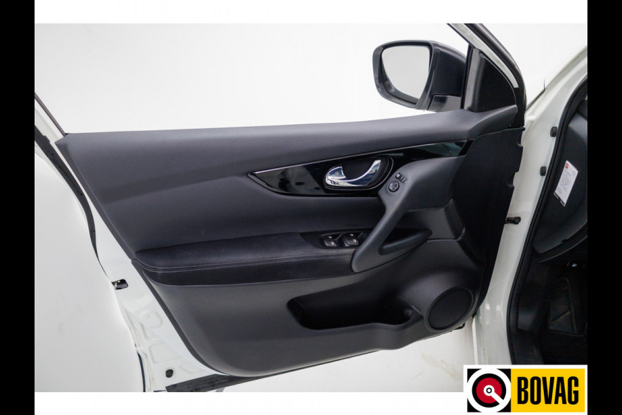 Nissan QASHQAI 1.3 DIG-T Design Edition 141 PK | Panoramadak | Trekhaak | All season banden | Stoelverwarming Navigatie, Cruise, 360 Camera