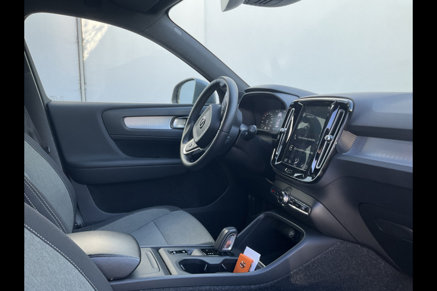 Volvo XC40 1.5 T3 Business Pro Automaat Trekhaak Stoel/Stuurverw Carplay Elek.Klep!