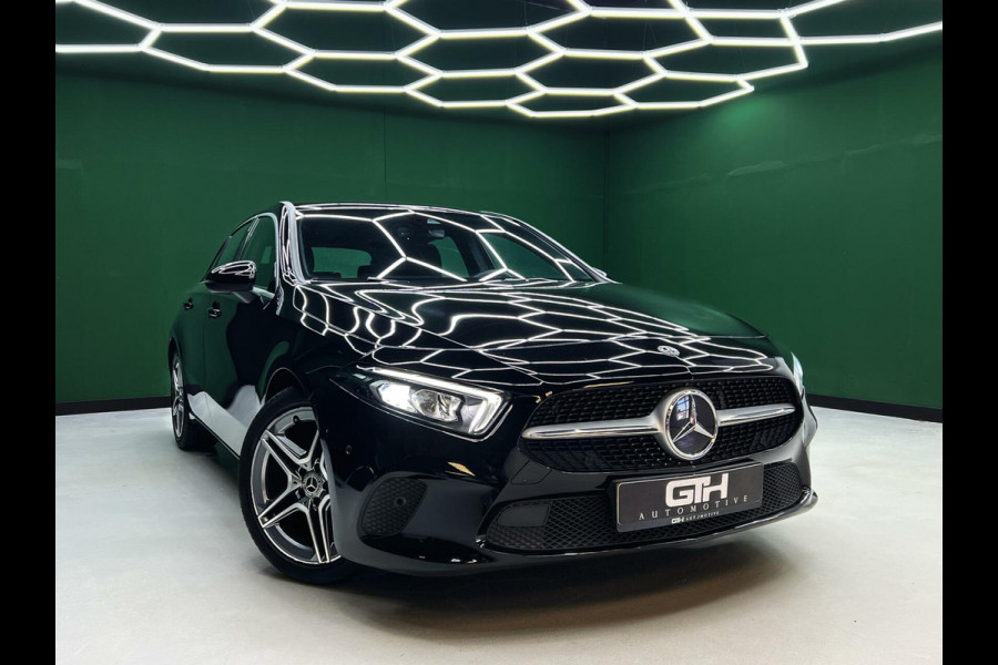 Mercedes-Benz A-Klasse 180 Premium Plus Camera | Carplay | Led