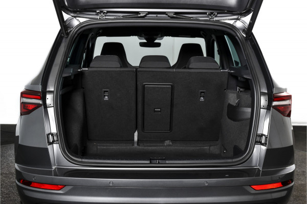 Škoda Karoq 1.5 TSI ACT 150 PK Sportline Business - Automaat | Dig. Cockpit | Adapt. Cruise | Stoel-Stuurverw. | PDC | Camera | NAV + App. Connect | ECC | DAB | Elek. Klep | Afn. Trekhaak | LM 19" |