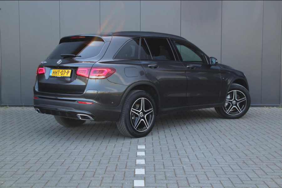 Mercedes-Benz GLC 300e 4MATIC AMG line | Pano | Memory | Burmester | Distronic