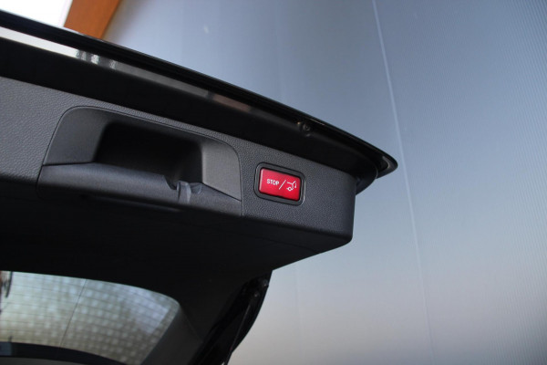 Mercedes-Benz GLC 300e 4MATIC AMG line | Pano | Memory | Burmester | Distronic