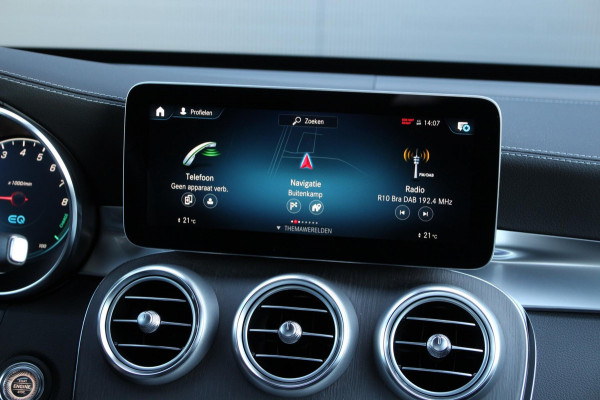 Mercedes-Benz GLC 300e 4MATIC AMG line | Pano | Memory | Burmester | Distronic
