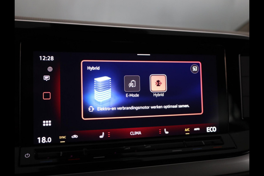 Volkswagen Multivan Bulli Edition L2 1.5 eHybrid EU6 180 kW (245pk) 31