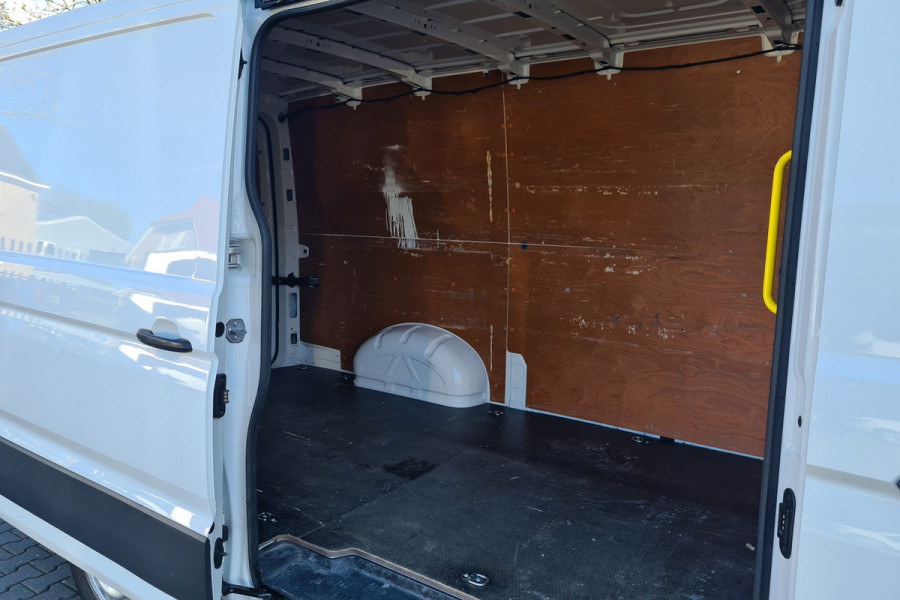Volkswagen Crafter 35 2.0 TDI L3H2 DSG 3000 kg