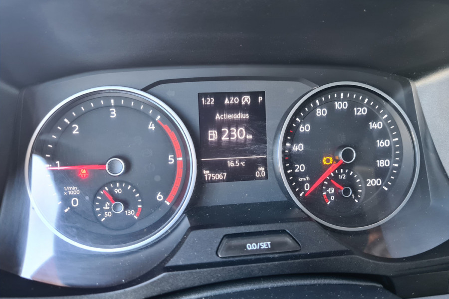 Volkswagen Crafter 35 2.0 TDI L3H2 DSG 3000 kg