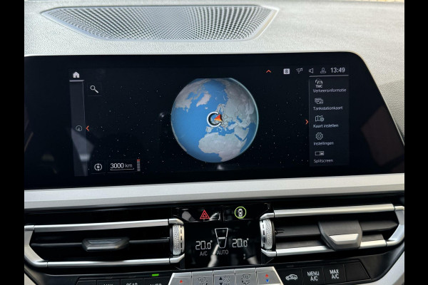BMW 3 Serie Touring 320i Executive Edition Automaat | Harman Kardon HiFi | Sportstoelen | Kunstlederen/stof bekleding | Mediterranblau Metal