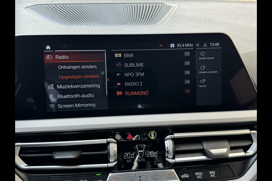 BMW 3 Serie Touring 320i Executive Edition Automaat | Harman Kardon HiFi | Sportstoelen | Kunstlederen/stof bekleding | Mediterranblau Metal