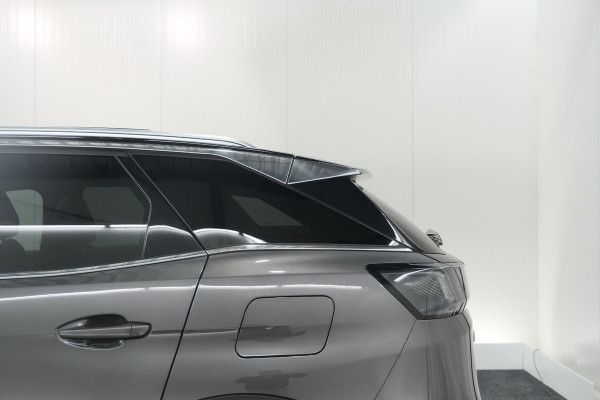 Peugeot 3008 HYbrid4 300 GT | Elektrisch Panoramadak | Dodehoekdetectie | Camera | Navigatie