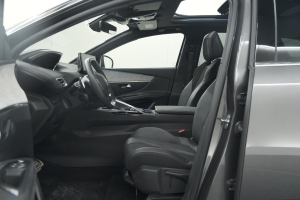 Peugeot 3008 HYbrid4 300 GT | Elektrisch Panoramadak | Dodehoekdetectie | Camera | Navigatie