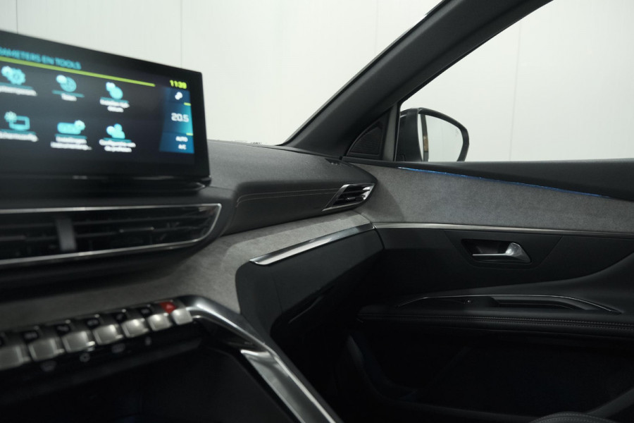 Peugeot 3008 HYbrid4 300 GT | Elektrisch Panoramadak | Dodehoekdetectie | Camera | Navigatie