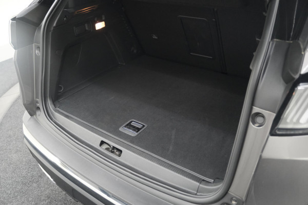 Peugeot 3008 HYbrid4 300 GT | Elektrisch Panoramadak | Dodehoekdetectie | Camera | Navigatie