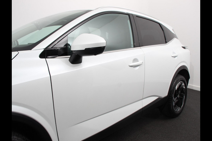 Nissan QASHQAI 1.3 MHEV Xtronic N-Connecta Navigatie Apple Carplay/ Android Auto 360 camera Parkeersensoren Adaptive Cruise Control Blind Spot Assist Stoelverwarming Half leder Climate Control