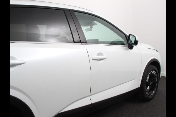 Nissan QASHQAI 1.3 MHEV Xtronic N-Connecta Navigatie Apple Carplay/ Android Auto 360 camera Parkeersensoren Adaptive Cruise Control Blind Spot Assist Stoelverwarming Half leder Climate Control