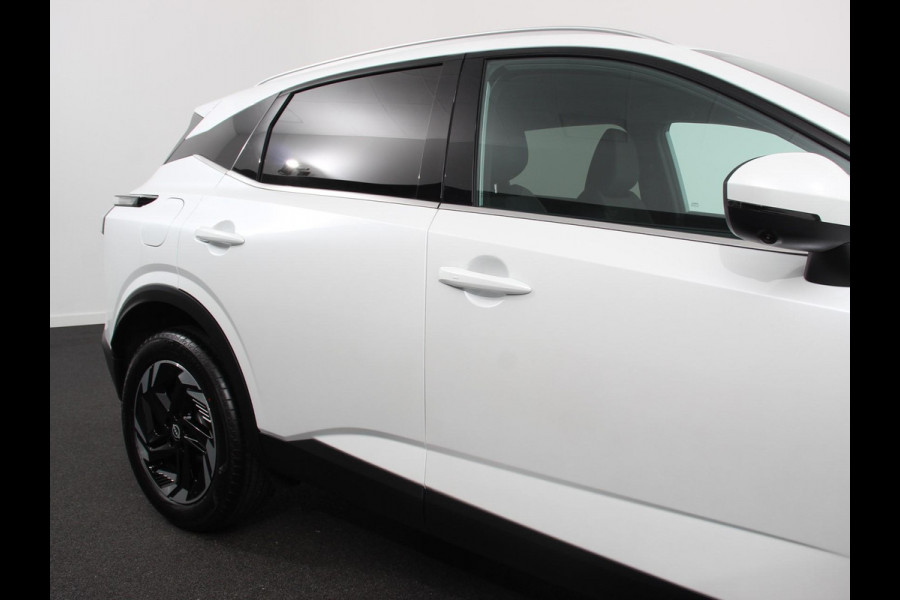 Nissan QASHQAI 1.3 MHEV Xtronic N-Connecta Navigatie Apple Carplay/ Android Auto 360 camera Parkeersensoren Adaptive Cruise Control Blind Spot Assist Stoelverwarming Half leder Climate Control