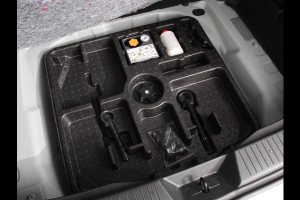 Nissan QASHQAI 1.3 MHEV Xtronic N-Connecta Navigatie Apple Carplay/ Android Auto 360 camera Parkeersensoren Adaptive Cruise Control Blind Spot Assist Stoelverwarming Half leder Climate Control