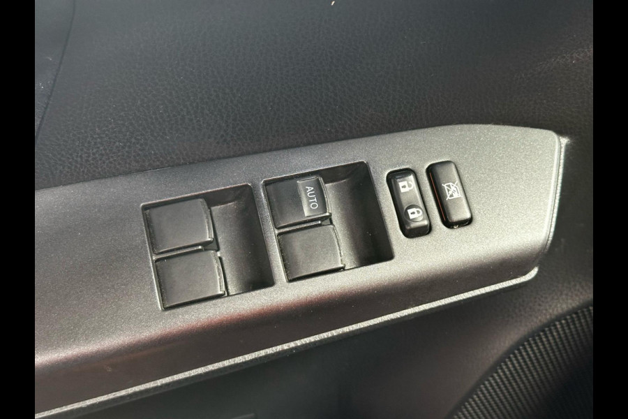 Toyota RAV4 2.5 Hybrid AWD Style, Camera, Leder/alcantara, Navi
