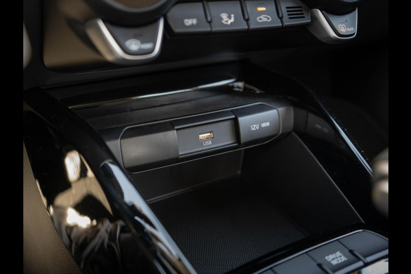 Kia Stonic 1.0 T-GDi MHEV DynamicLine ANWB Private Lease v.a € 364,- | Op voorraad | Navigatie | PDC