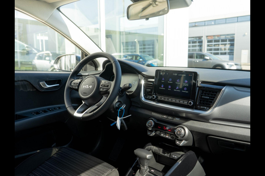 Kia Stonic 1.0 T-GDi MHEV DynamicLine ANWB Private Lease v.a € 364,- | Op voorraad | Navigatie | PDC