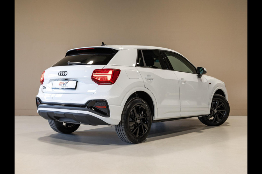 Audi Q2 35 TFSI S Edition / 150pk / Achteruitrij camera / Stoelverwarming / Keyless entry /