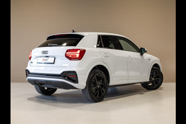 Audi Q2 35 TFSI S Edition / 150pk / Achteruitrij camera / Stoelverwarming / Keyless entry /