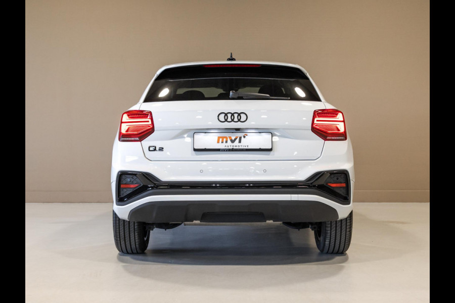 Audi Q2 35 TFSI S Edition / 150pk / Achteruitrij camera / Stoelverwarming / Keyless entry /