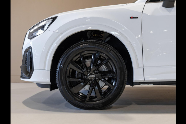 Audi Q2 35 TFSI S Edition / 150pk / Achteruitrij camera / Stoelverwarming / Keyless entry /