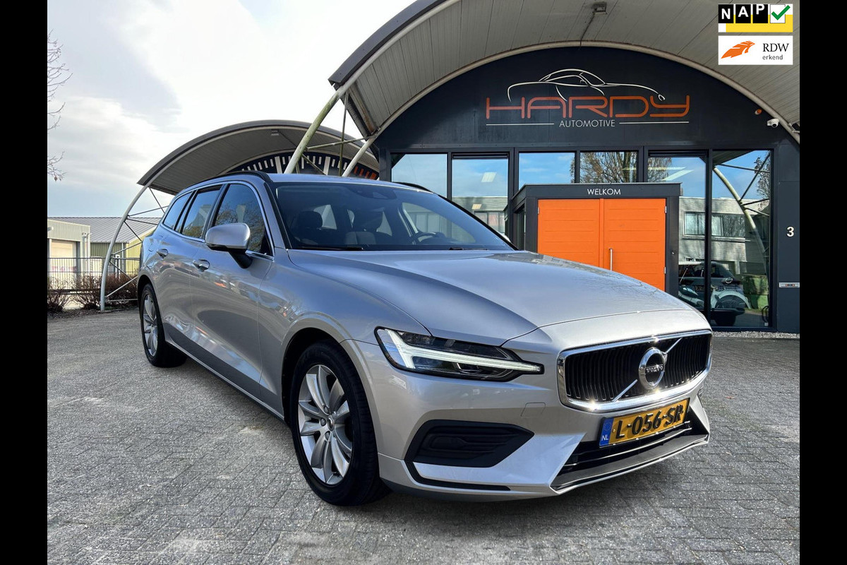 Volvo V60 2.0 B3 Momentum Business Trekhaak 1e EIG Carplay Adaptive Cruise Nederlandse Auto Volvo V60 2.0 B3 Momentum Business Trekhaak 1e EIG Carplay Adaptive Cruise Nederlandse Auto