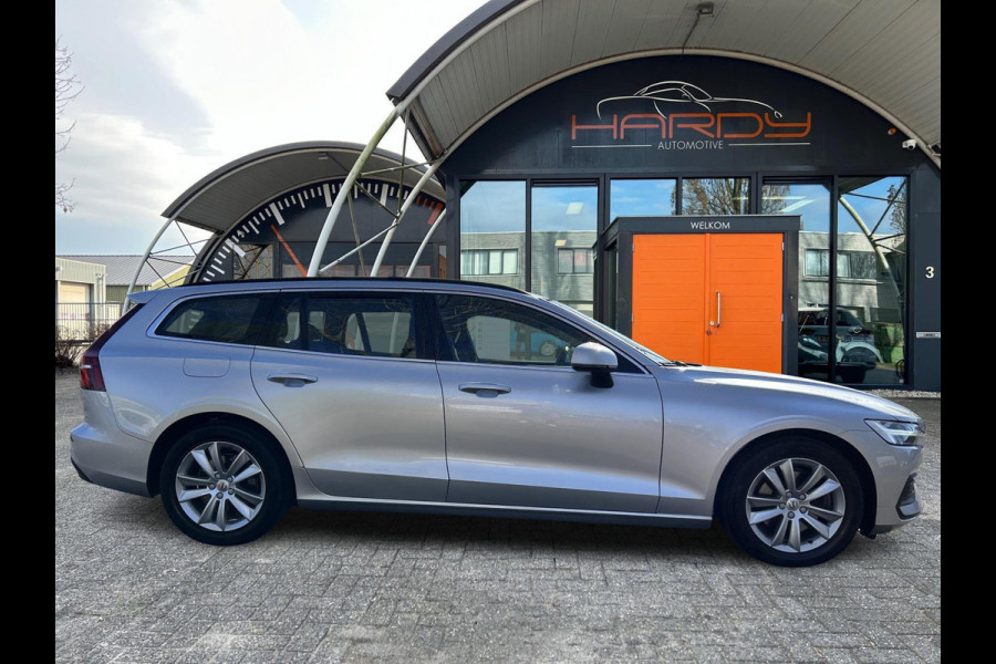 Volvo V60 2.0 B3 Momentum Business Trekhaak 1e EIG Carplay Adaptive Cruise Nederlandse Auto