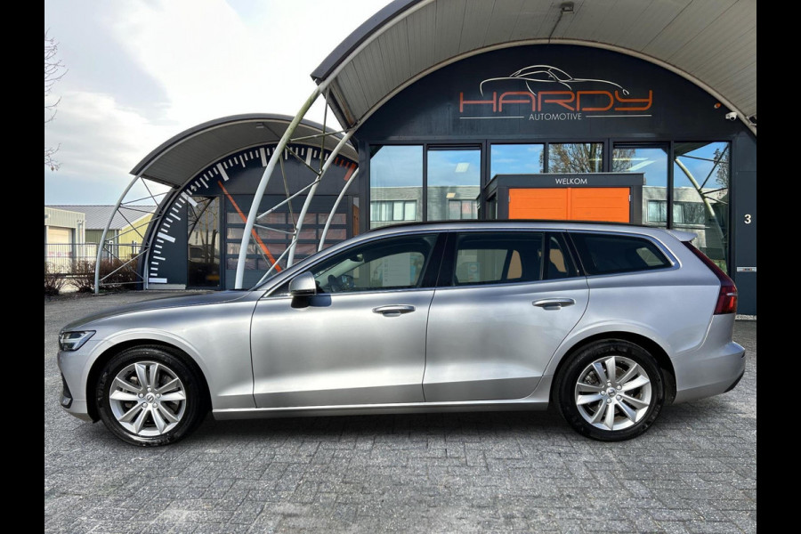 Volvo V60 2.0 B3 Momentum Business Trekhaak 1e EIG Carplay Adaptive Cruise Nederlandse Auto