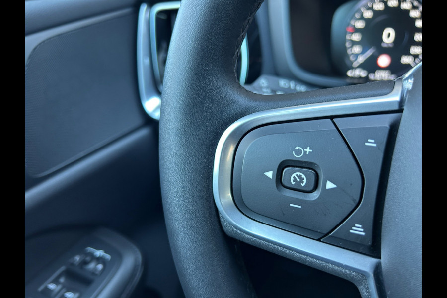 Volvo V60 2.0 B3 Momentum Business Trekhaak 1e EIG Carplay Adaptive Cruise Nederlandse Auto
