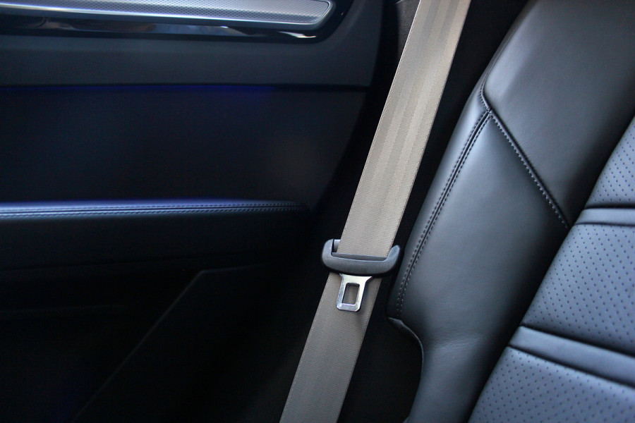 Porsche Cayenne Coupé 3.0 E-Hybrid Platinum Edition Orig NL | Sport Chrono | Pano | Sport Design | Sport Uitlaat