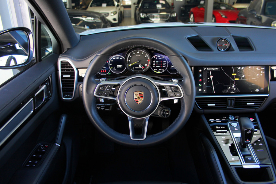 Porsche Cayenne Coupé 3.0 E-Hybrid Platinum Edition Orig NL | Sport Chrono | Pano | Sport Design | Sport Uitlaat