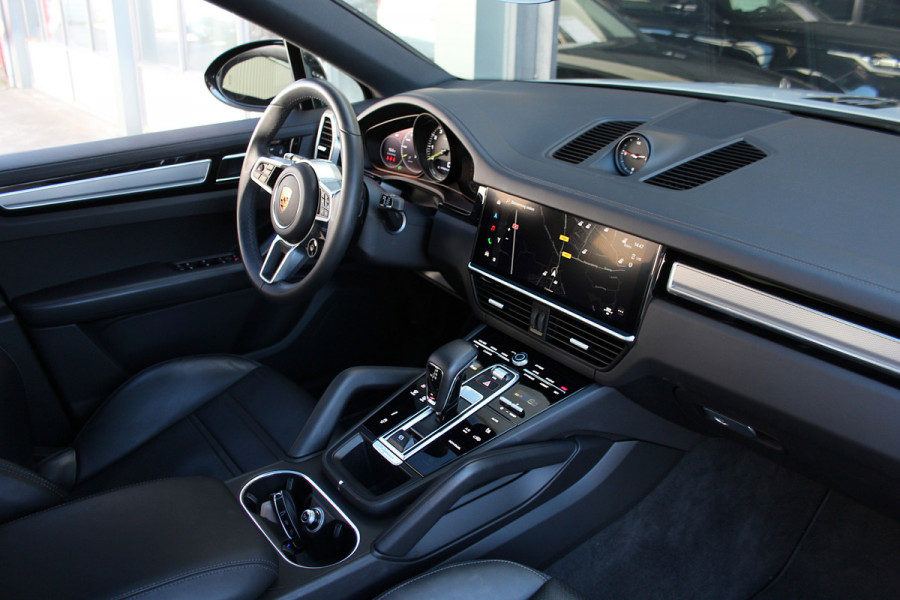 Porsche Cayenne Coupé 3.0 E-Hybrid Platinum Edition Orig NL | Sport Chrono | Pano | Sport Design | Sport Uitlaat