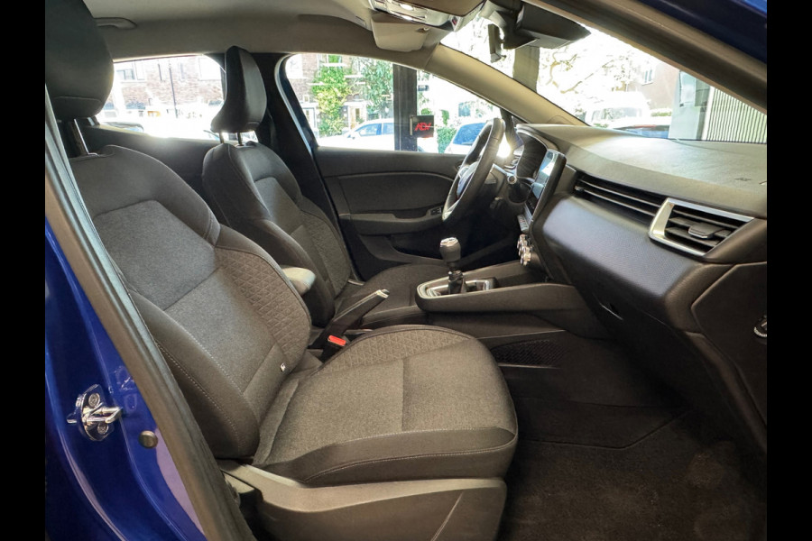 Renault Clio 1.0 TCe Business Zen TREKHAAK AIRCO PDC CRUISE NAVIGATIE BLUETOOTH LANE ASSIST KEYLESS-GO TELEFOONLADER USB AUX