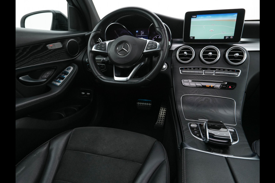 Mercedes-Benz GLC 250 4MATIC Premium AMG-Sportpack Aut. *PANO | LEATHER-MICROFIBRE | FULL-LED | BLINDSPOT | SPORT-SEATS | NAVI-FULLMAP | CAMERA | SHIFT-PADDLES | AMBIENT-LIGHT | HEATED-SEATS | TOWBAR | 19''ALU*