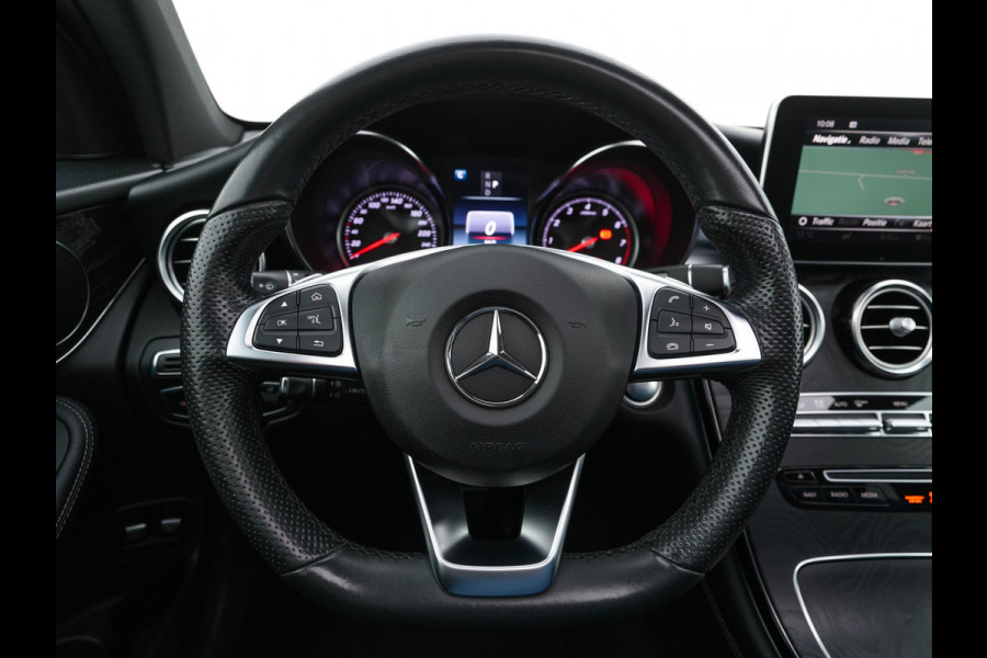 Mercedes-Benz GLC 250 4MATIC Premium AMG-Sportpack Aut. *PANO | LEATHER-MICROFIBRE | FULL-LED | BLINDSPOT | SPORT-SEATS | NAVI-FULLMAP | CAMERA | SHIFT-PADDLES | AMBIENT-LIGHT | HEATED-SEATS | TOWBAR | 19''ALU*