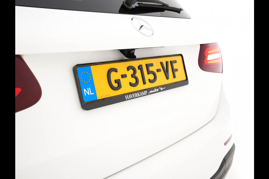 Mercedes-Benz GLC 250 4MATIC Premium AMG-Sportpack Aut. *PANO | LEATHER-MICROFIBRE | FULL-LED | BLINDSPOT | SPORT-SEATS | NAVI-FULLMAP | CAMERA | SHIFT-PADDLES | AMBIENT-LIGHT | HEATED-SEATS | TOWBAR | 19''ALU*