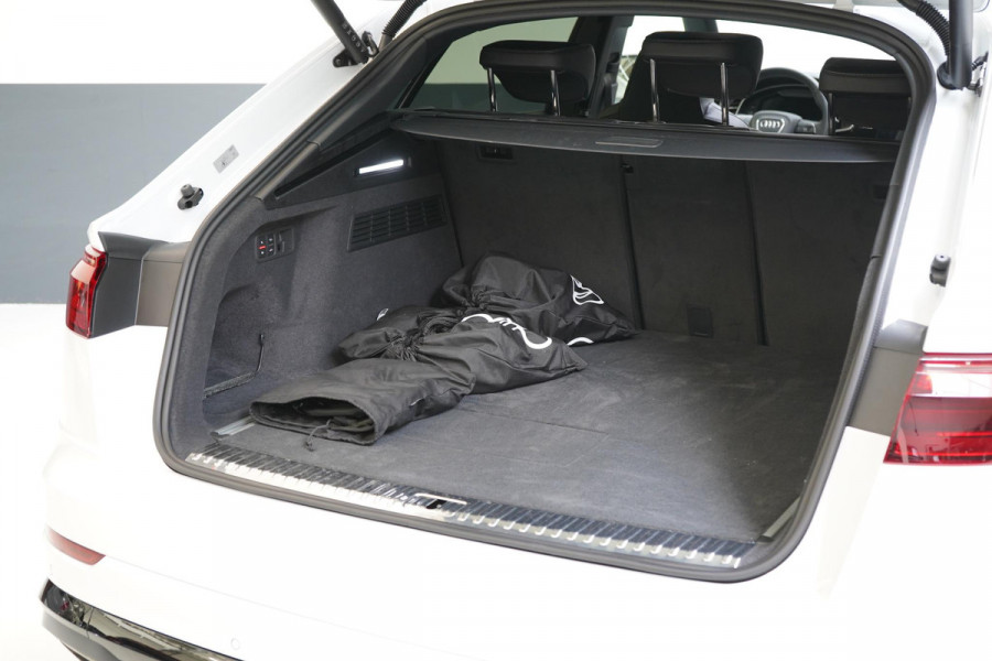 Audi Q8 60 TFSI e quattro Pro Line S Competition | B&O | Massagestoelen | Laser LED | Panoramadak | Trekhaak | Luchtvering