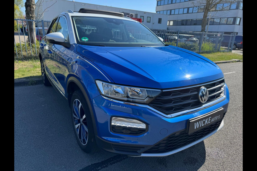 Volkswagen T-Roc 1.5 TSI Sport Camera Panorama Stoelver. Trekhaak
