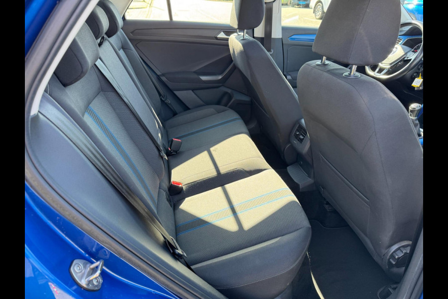 Volkswagen T-Roc 1.5 TSI Sport Camera Panorama Stoelver. Trekhaak