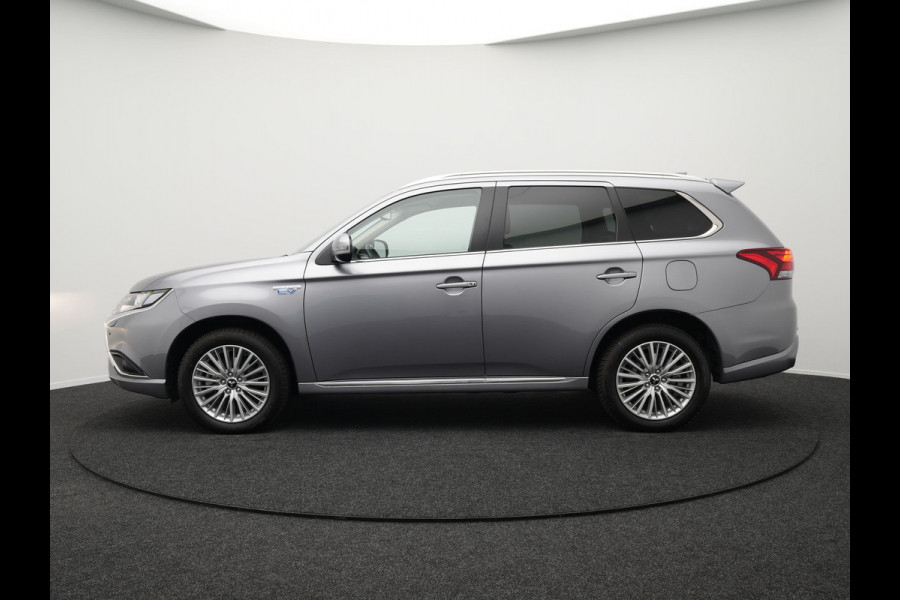 Mitsubishi Outlander 2.4 Intense Plug in Hybrid 225pk PHEV | Alcantara Sportstoelen | Parkeersensoren | Adaptive Cruise | Apple Carplay | Camera | DAB | L.M. 18" | Climate Control |