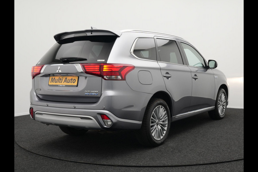 Mitsubishi Outlander 2.4 Intense Plug in Hybrid 225pk PHEV | Alcantara Sportstoelen | Parkeersensoren | Adaptive Cruise | Apple Carplay | Camera | DAB | L.M. 18" | Climate Control |