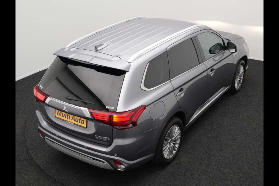 Mitsubishi Outlander 2.4 Intense Plug in Hybrid 225pk PHEV | Alcantara Sportstoelen | Parkeersensoren | Adaptive Cruise | Apple Carplay | Camera | DAB | L.M. 18" | Climate Control |