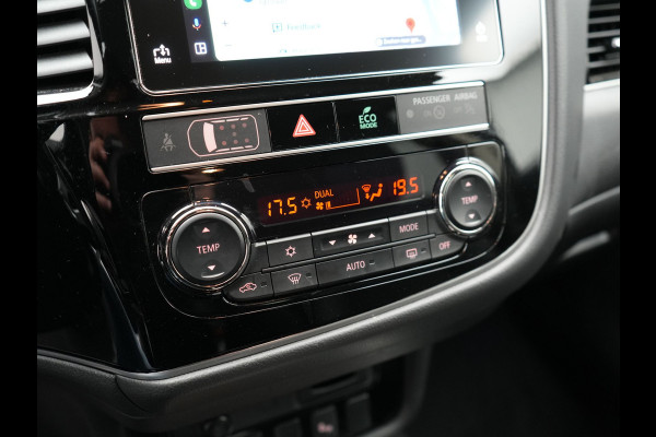 Mitsubishi Outlander 2.4 Intense Plug in Hybrid 225pk PHEV | Alcantara Sportstoelen | Parkeersensoren | Adaptive Cruise | Apple Carplay | Camera | DAB | L.M. 18" | Climate Control |