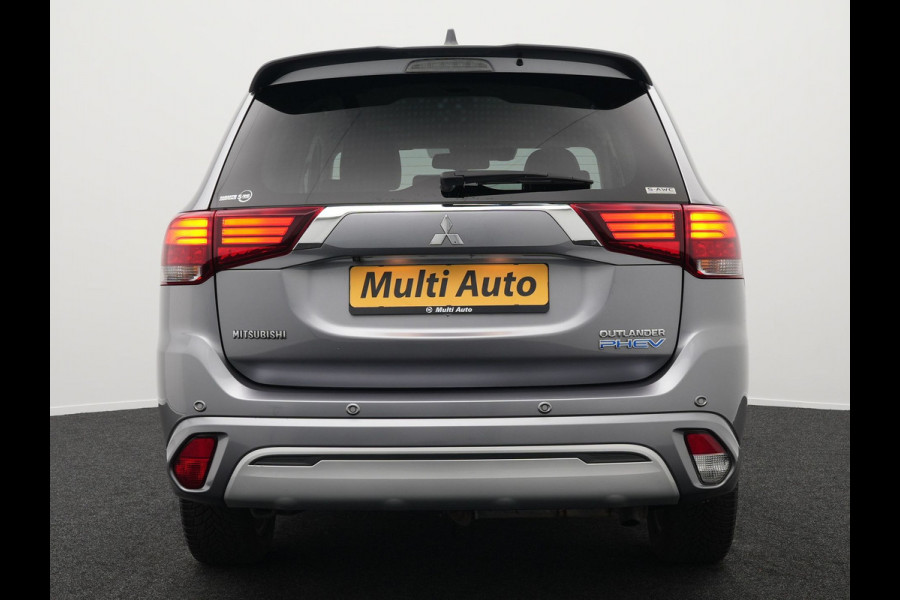 Mitsubishi Outlander 2.4 Intense Plug in Hybrid 225pk PHEV | Alcantara Sportstoelen | Parkeersensoren | Adaptive Cruise | Apple Carplay | Camera | DAB | L.M. 18" | Climate Control |