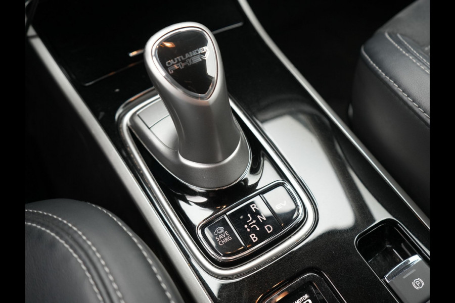Mitsubishi Outlander 2.4 Intense Plug in Hybrid 225pk PHEV | Alcantara Sportstoelen | Parkeersensoren | Adaptive Cruise | Apple Carplay | Camera | DAB | L.M. 18" | Climate Control |