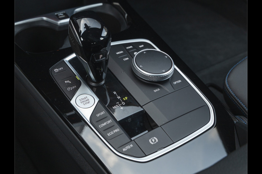 BMW 1-serie 118i M-Sport - Live Cockpit Prof - LED - Stoelverwarming
